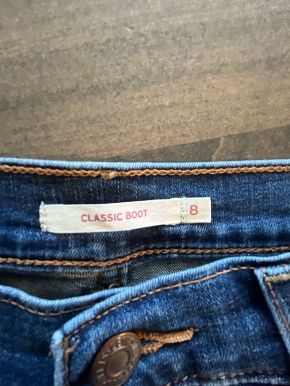 Women’s Levi’s Classic Boot Jeans Size 8  28” length - Picture 5 of 8